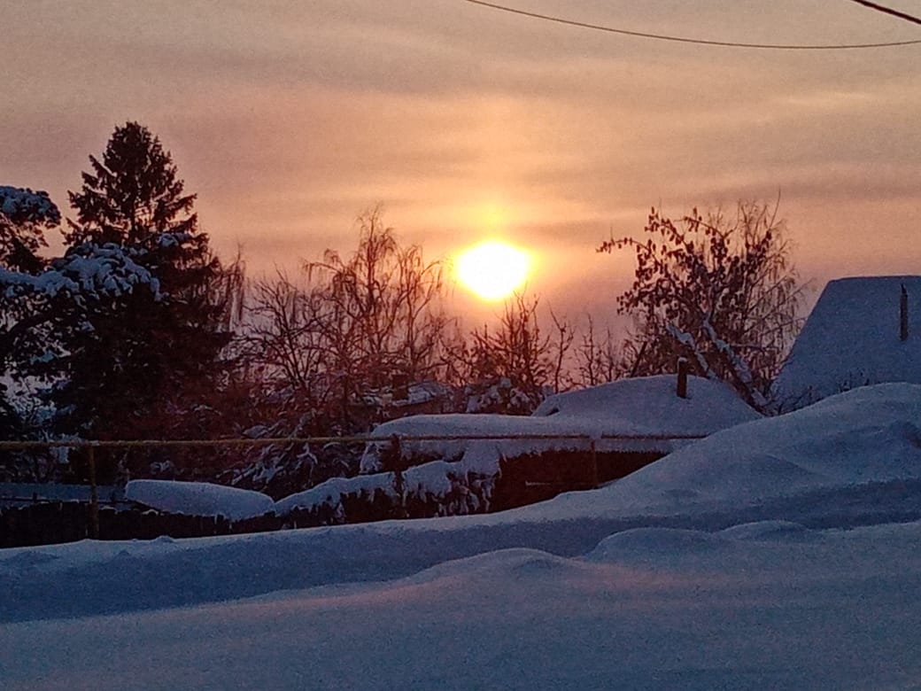Зимний закат в Лаишево. Фото автора.